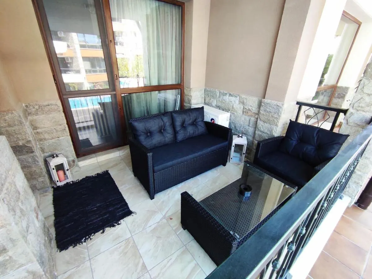 Las Palmas Apartment Burgas